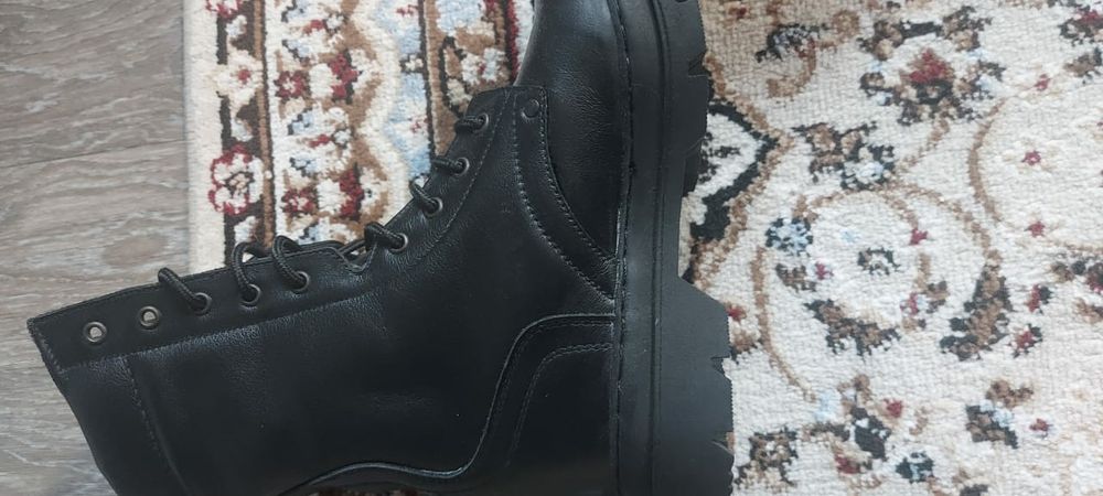 Продам берцы зимние