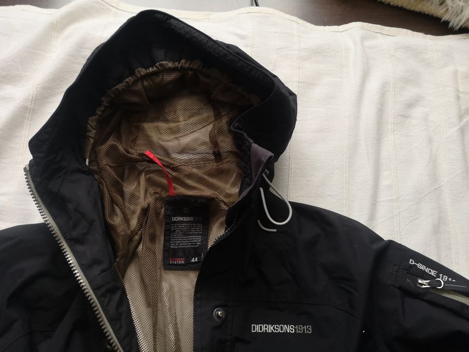 Geaca Gant parka si Didriksons storm system parka, alte produse cop