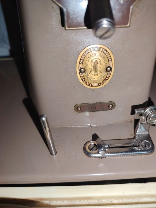 Шевна машина Singer 316 g