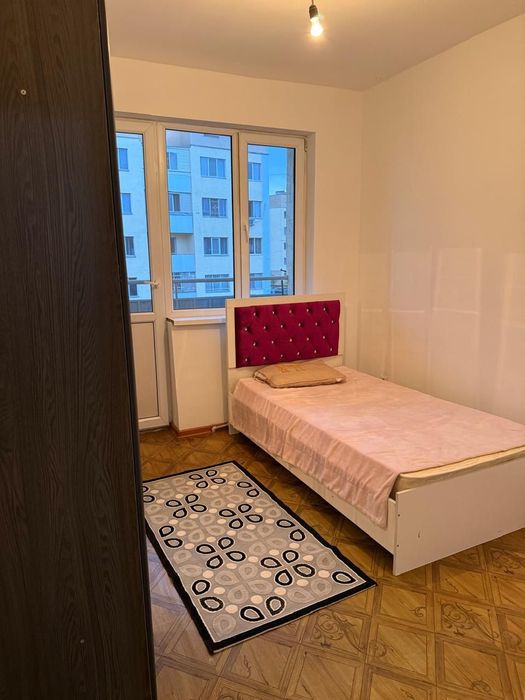 Сдаётся трёхкомнатная квартира