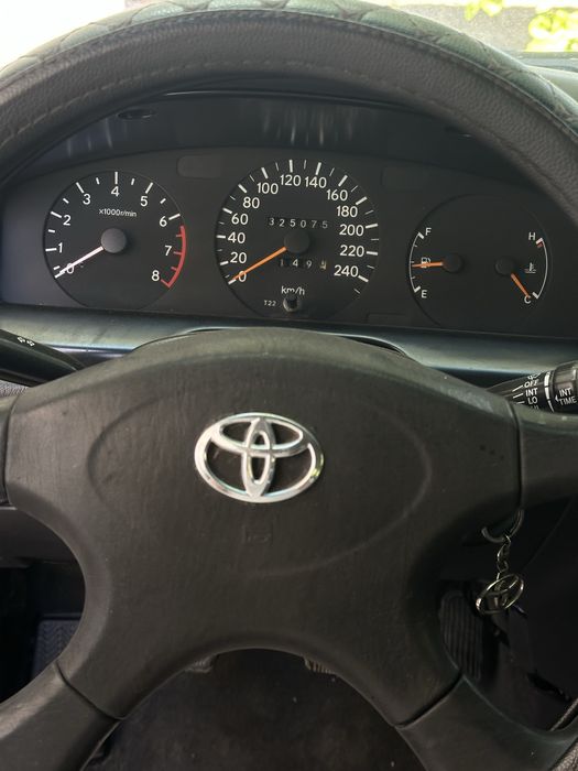 TOYOTA CARINE E 1996г продаётся