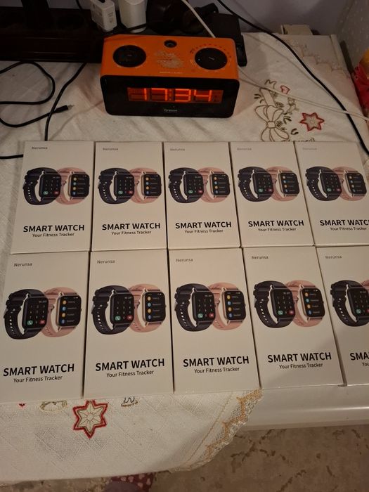 Ceas Smartwatch Nerunsa P68, NOU, apel bluetooth ,playbach, sigilat