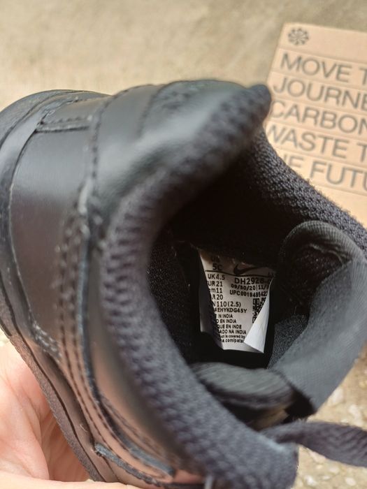 Vand pantofi sport Nike pentru copii, numarul 21, Unisex