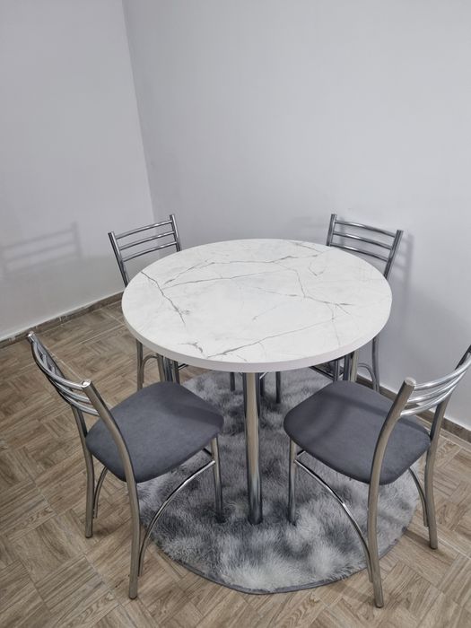 Стол стулья в наличии