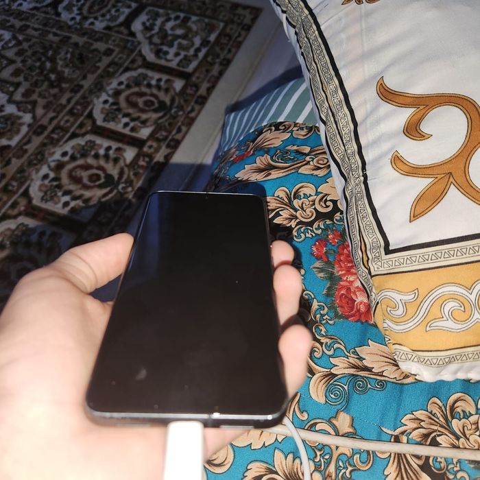 Пиксель 8 обмен на айфон/андройд