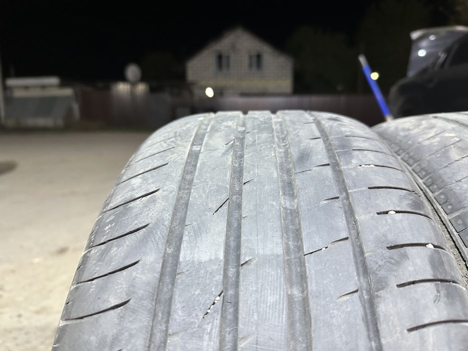 Резина 215/55/17 летняя