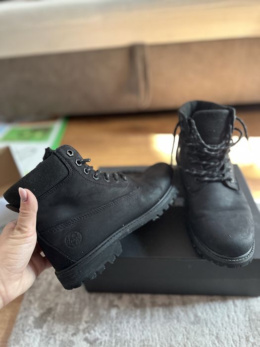 Bocanci imblaniti marimea 37