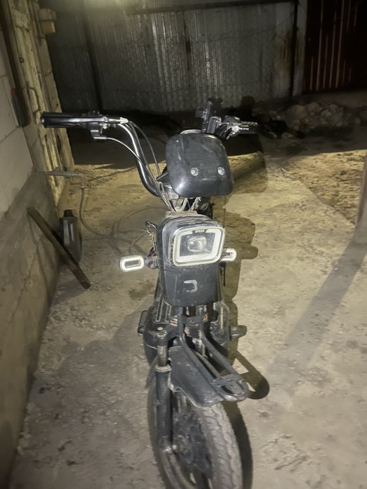 Продам скутер X7