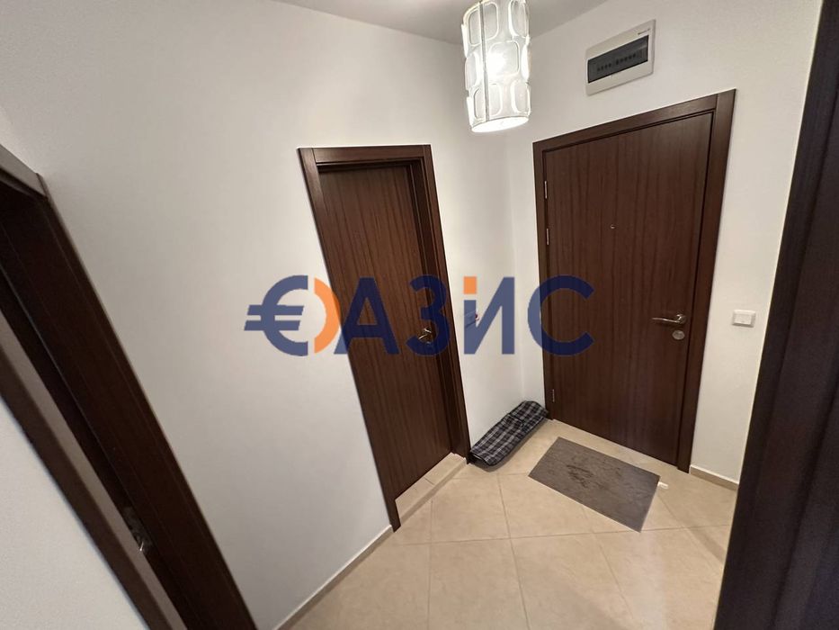 Продава се Двустаен апартамент в к.к. Слънчев бряг - 60 кв.м за 1584 €/кв.м - Снимка #12
