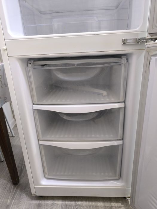 Продаю холодильник