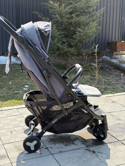 Коляска прогулочная