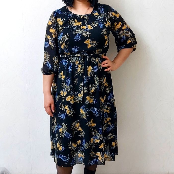 Продаю платье легкое