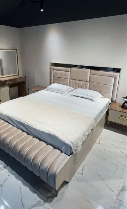 Спальный гарнитур с матрасом