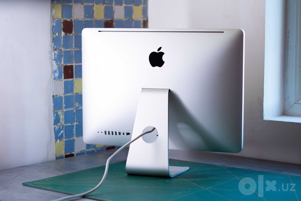 iMac 10,1; Экран 21.5"; 2009 год; состояние: хорошее
