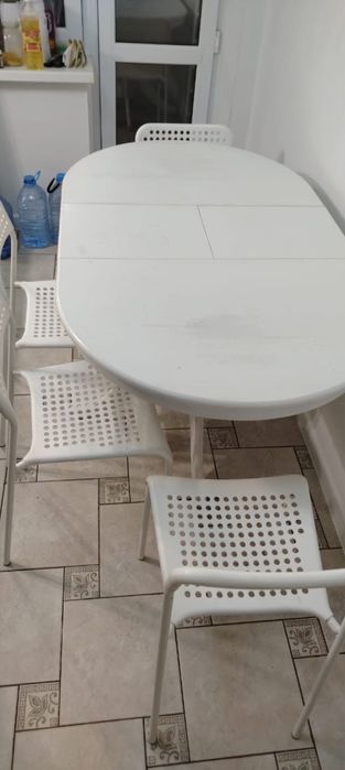 Стол кухонный деревянный