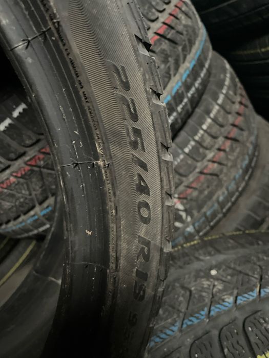 Pirelli set 255/35 R 19 set 225/40 R 19 dot 2022