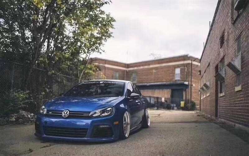 Bara Fata VW Golf 6 R20 Design