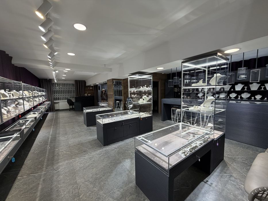 Эксклюзивные ювелирные витрины премиум-класса