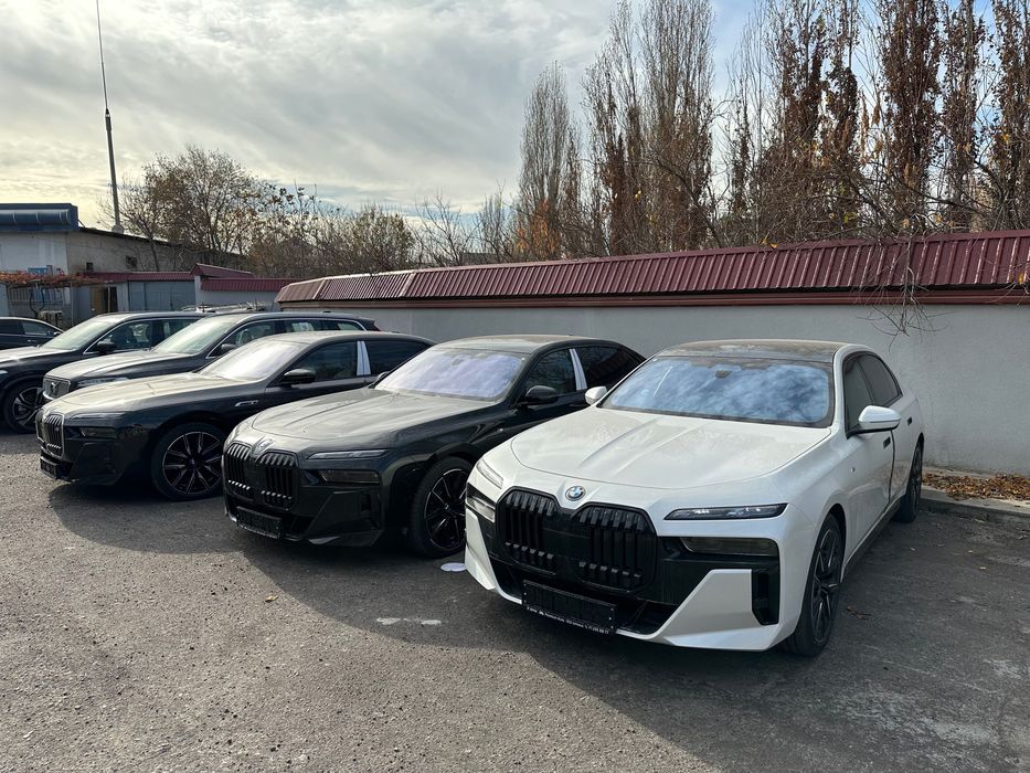 Продам BMW M750E M760E Гибрид с официальной гарантией