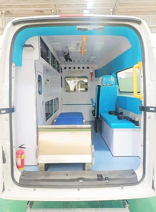 Электрическая машина скорой помощи Maxus V1 Ambulance/ пробег 385 км