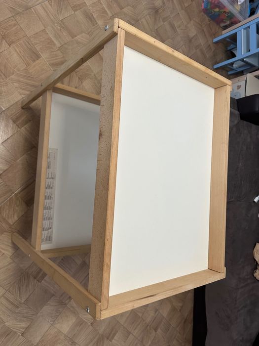 Măsuță de înfășat