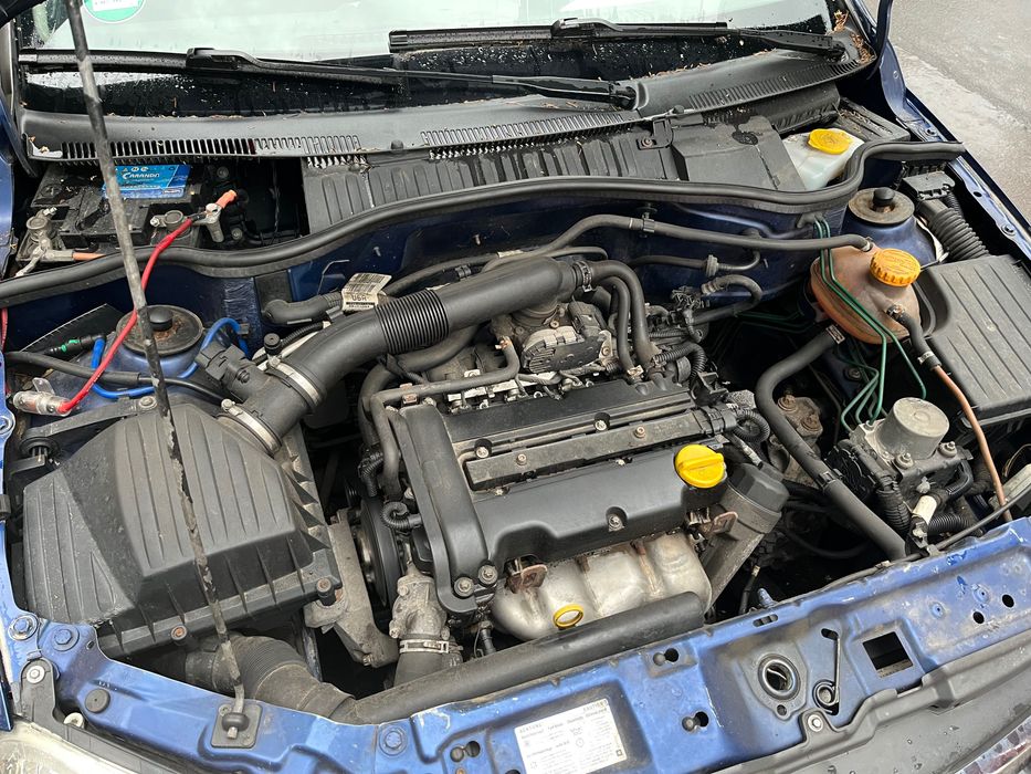 Opel corsa C 1.2 benzina