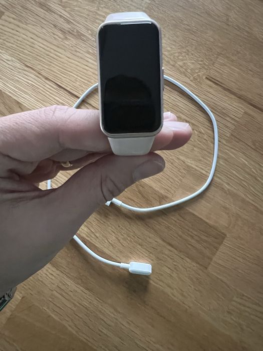 Vand Huawei Band 8, bratara / ceas smart fitness