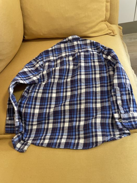 Дъждобран, риза и дънки за момче