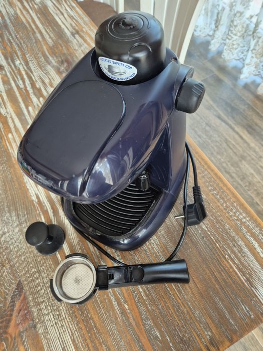 Кафемашина DeLonghi EC5.1