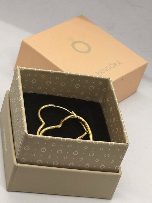 Пандора обеци Pandora