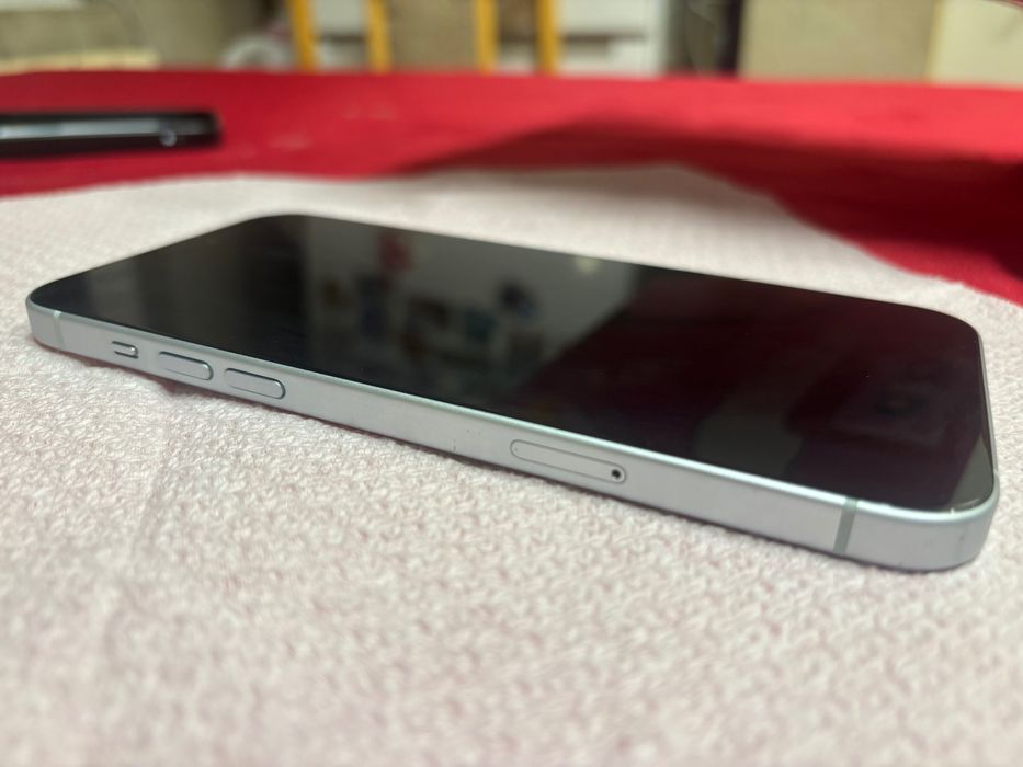 iPhone 15 Plus – 128 GB.