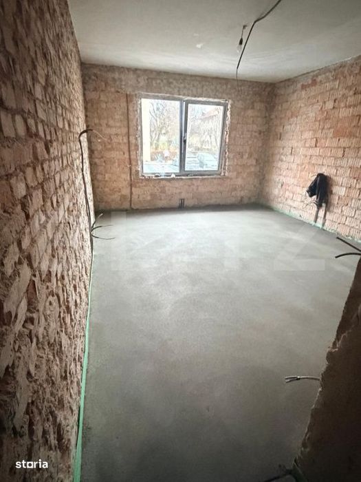Apartamente De Vanzare, 75 Mp, Zona Tractorul - 170.000