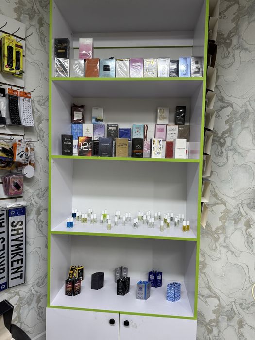 Продается витрина 4шт