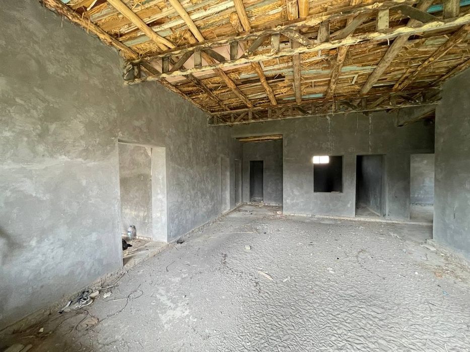 Uy sotiladi 150.000$