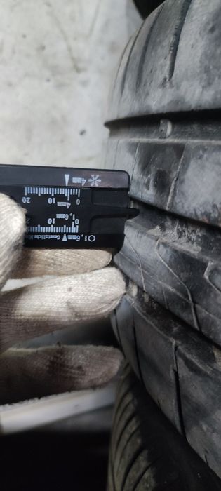 Продавам 4бр. Летни гуми 15"