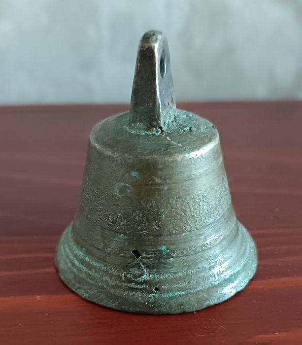 Стара бронзова камбанка, звънче, хлопка