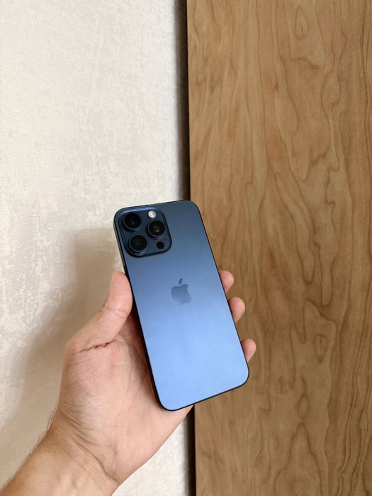 iPhone 15 Pro Max 256Gb - В отличном состоянии
