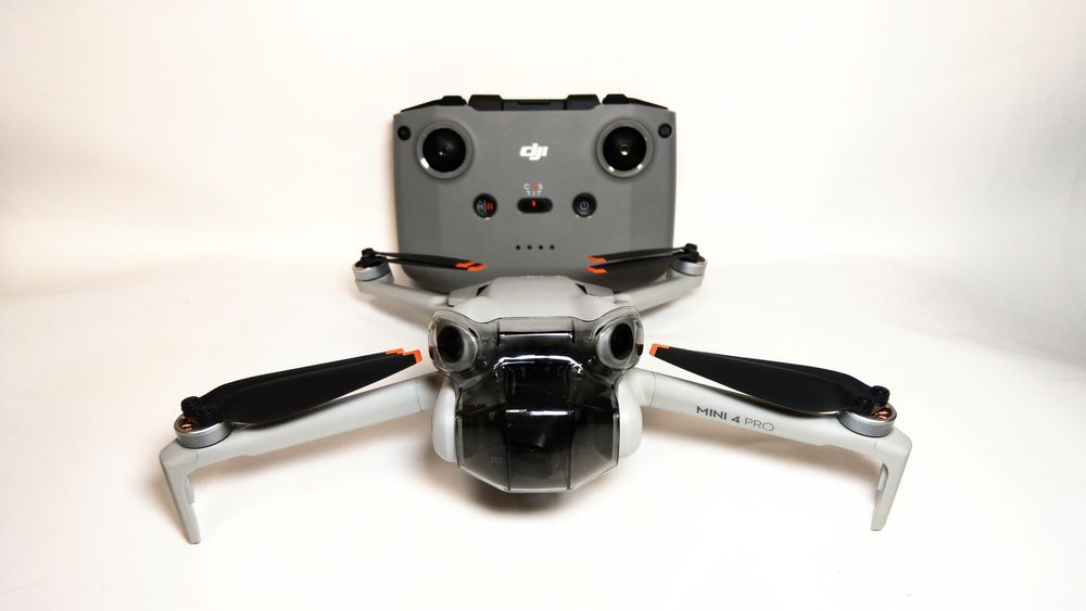 DJI Mini 4 pro квадрокоптер