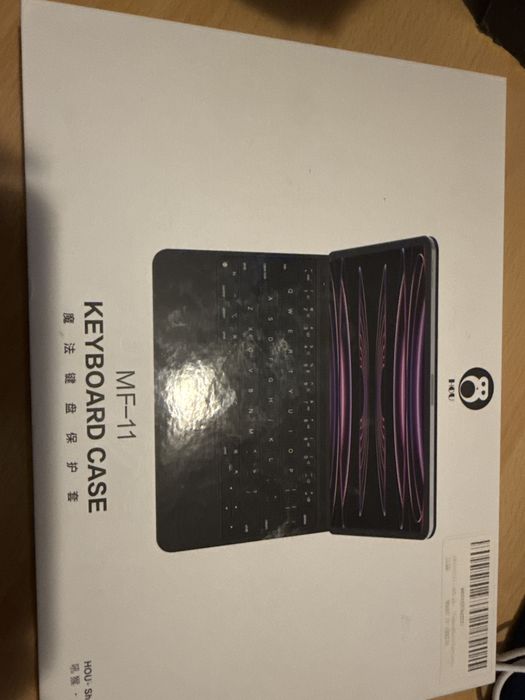 Husa tableta cu tastatura