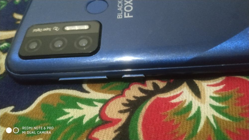 BlackFox Telefon nomi