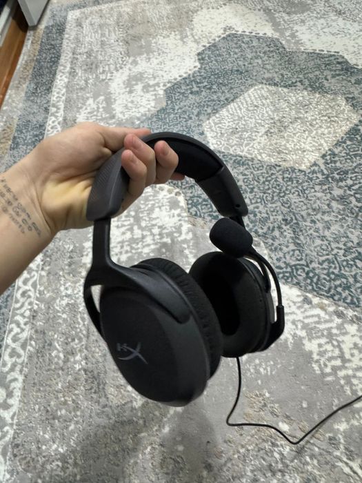 Игровой наушник