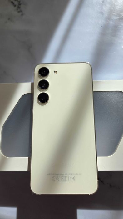 Samsung s23 8/256 GB