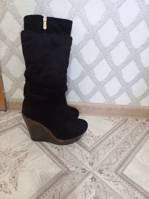 Сапоги замшевые,демисезонные, р-р 35.