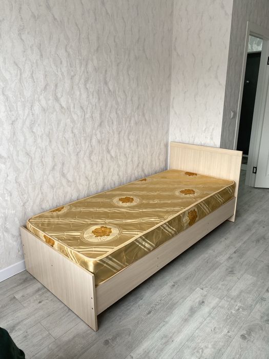Одноместная кровать