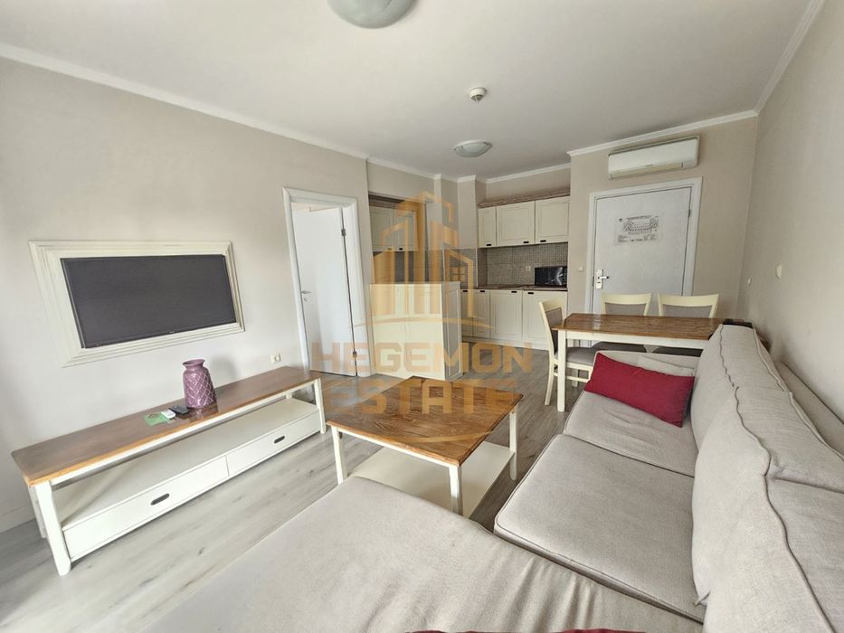 Продава се Тристаен апартамент в Балчик - 97 кв.м за 1044 €/кв.м - Снимка #1