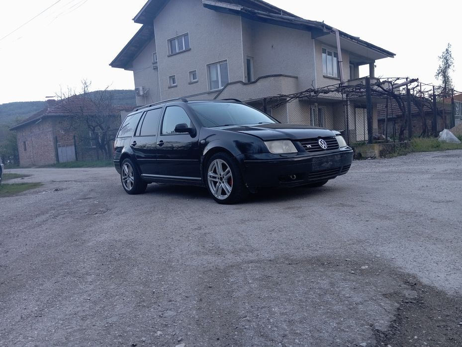 Продавам VW BORA 2.3 150 На части