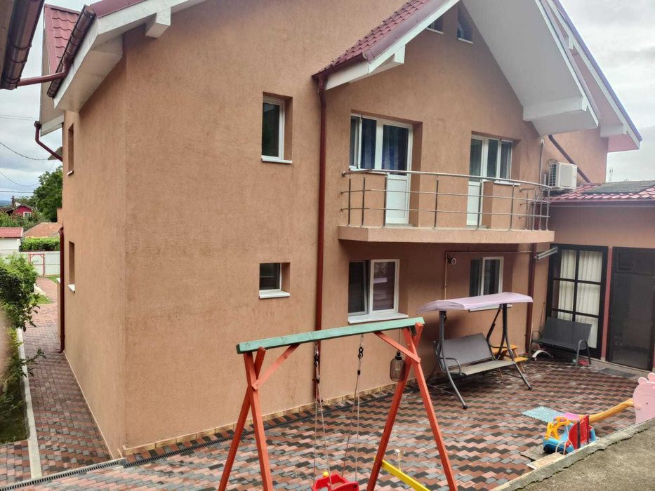 Vila Șerbănești P+E1+M (zona Piazzeta/Titanic Granit)
