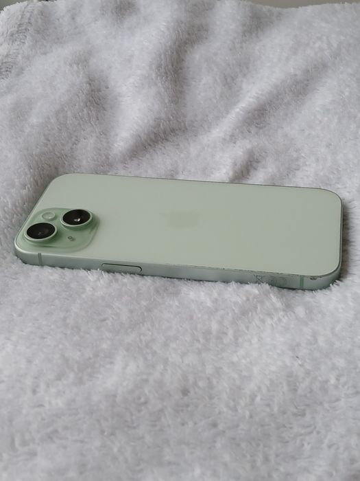 iPhone 15 verde 128GB 87% bat