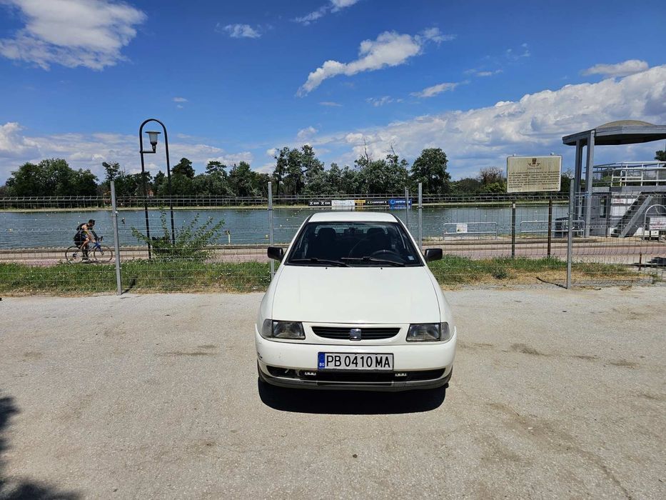 Продавам Seat Ibiza