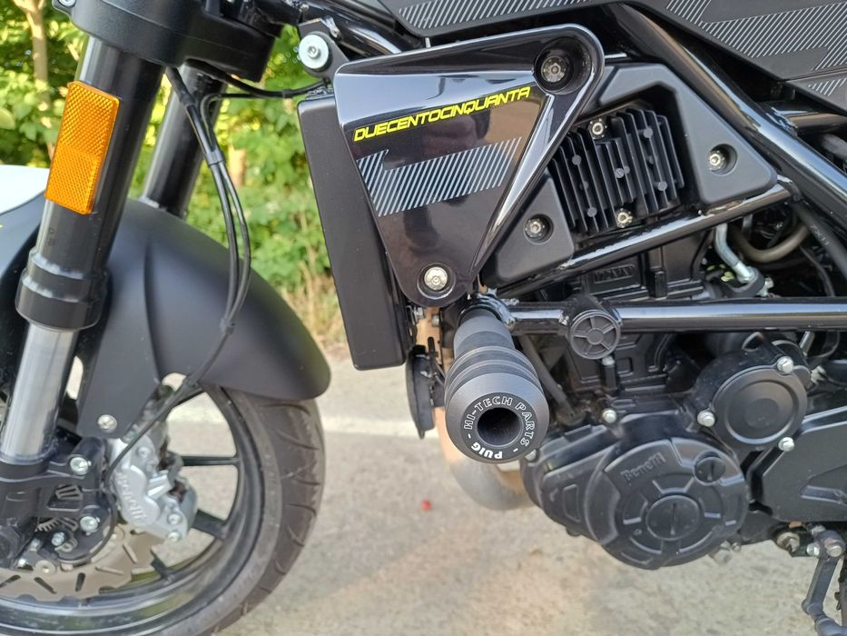 Benelli Leoncino 250
